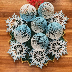 Сrocheted Christmas tree decorations, crocheted balls, New Year's decor, New Year's decorations