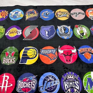 Dywan do koszykówki, dywanik drużyny NBA, dywanik do pokoju chłopców, dywanik sportowy, dywanik do pokoju dziecięcego, dywan niestandardowy, dywan Hypebeast, dywanik, spersonalizowany dywan, unikalny dywan, prezent dla niego zdjęcie 5