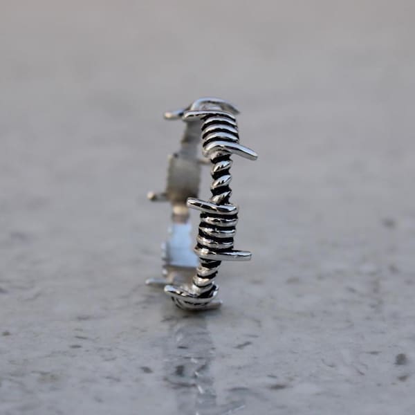Oxidized Sterling Silver Barbed Wire Ring - Unisex Goth Thorn Ring