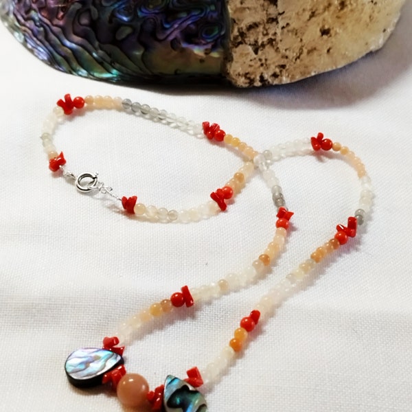collier pierre de lune, corail rouge naturel et abalone