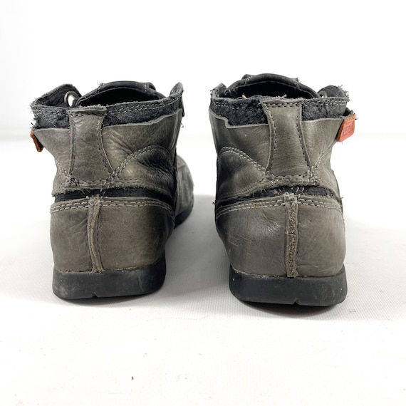 Y2K Replay Indie Sleaze Real Leather Sneakers Gray Distressed