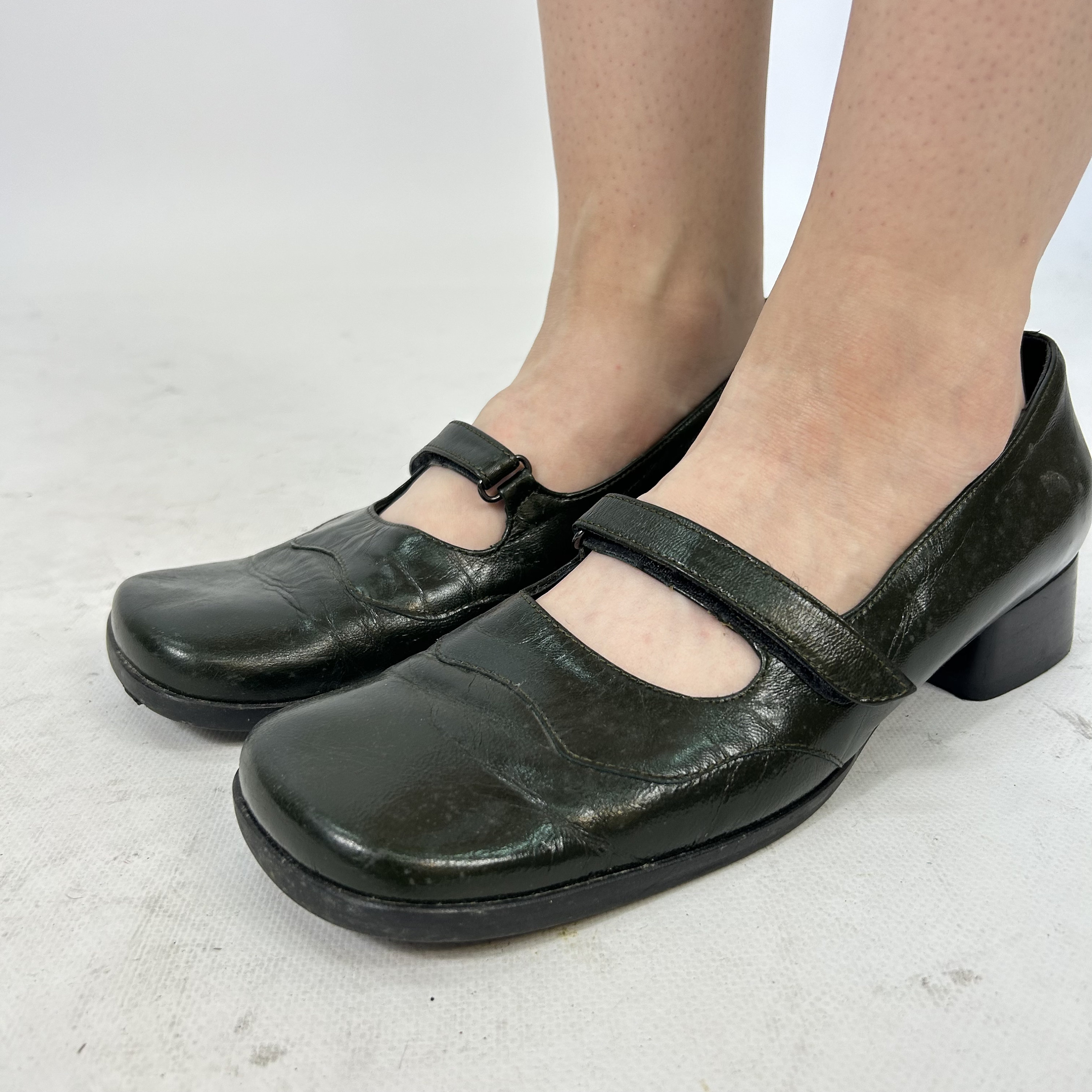 slim fit dress slacks Dark green leather high-vamp 