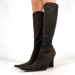 Vintage Brown Knee High Wedge Boots Women Y2K Pointed Toe Stretch Tall Boots - Size EU 39 / UK 6 / US 8