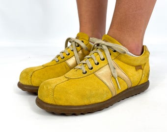 Camper Oxford Yellow Suede Vintage Shoes – Retro Leather  display picture 3