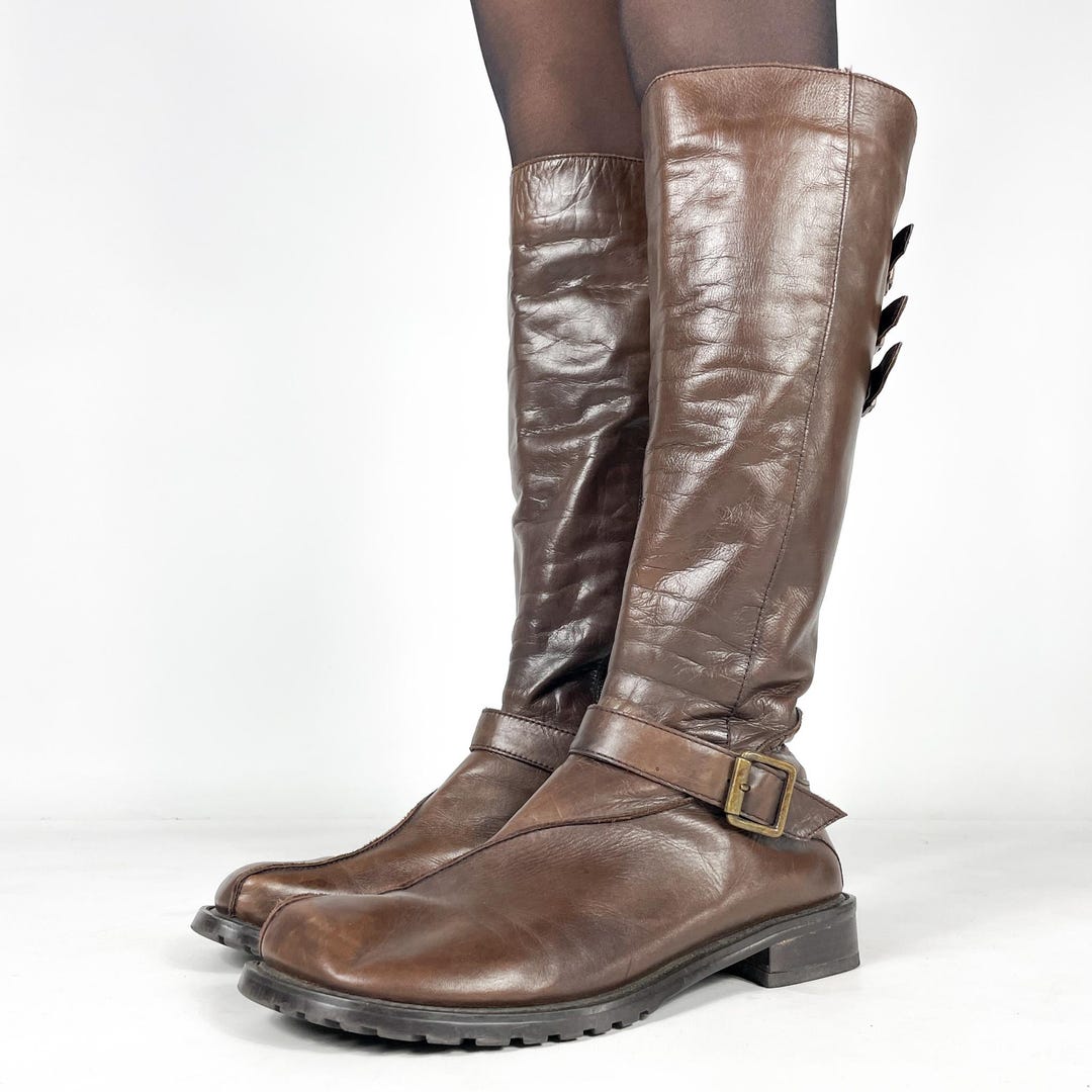 Vintage Brown Leather Knee High Y2K Boots With Buckle Straps, Size EU ...