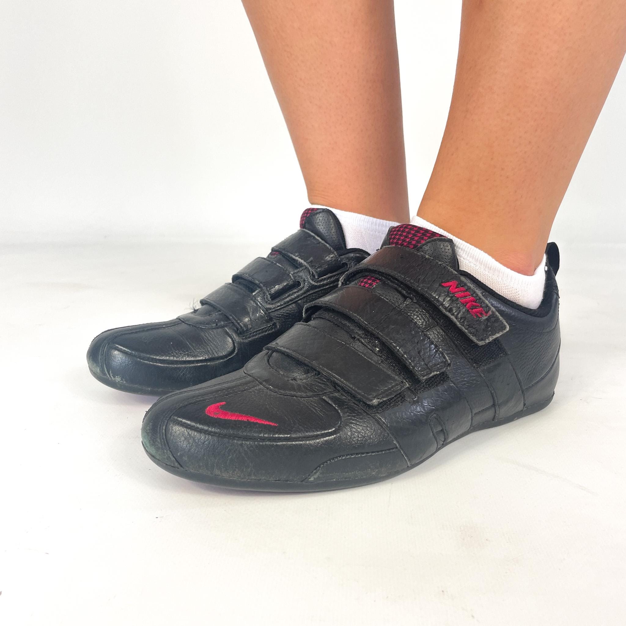 靴 archive NIKE leather driving shoes y2k archive NIKE leather driving shoes y2k - メルカリ