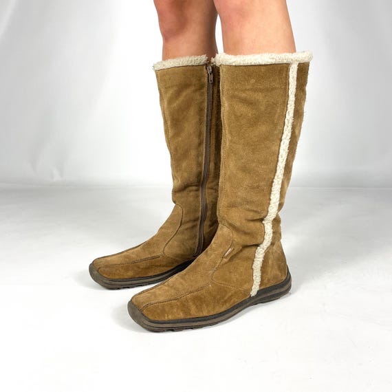 Esprit Vintage Tan Wildleder Shearling gefütterte Stiefel, kniehohe  Winterstiefel für Damen, kuschelig warme Sherpa-gefütterte  Reißverschlussstiefel