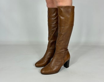 Bottes pré-aimées marron hautes Y2K