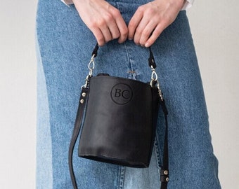 Sac seau à bandoulière en cuir, sac seau personnalisé, sac à main en cuir minimaliste, sac à main à bandoulière en cuir, sac seau en cuir pour femme