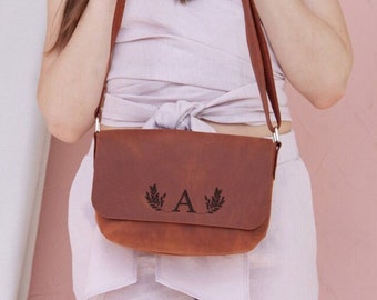 Leather crossbody messenger bag, Small crossbody purse, Monogrammed crossbody purse, Handmade leather bag women, Custom crossbody bag