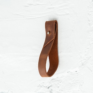 Support de tringle à rideau en cuir, boucle de rideau en cuir, support de tringle à rideau en cuir, supports de boucle suspendus au mur, sangles de tringle en cuir