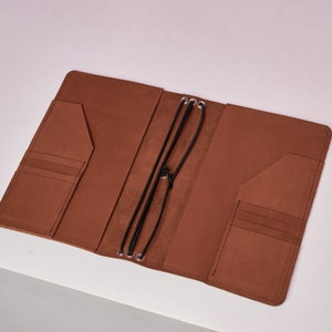 Copertina per quaderno in pelle incisa, diario personalizzato ricaricabile, copertina per planner personalizzata, quaderno con elastico, copertina per quaderno fatta a mano