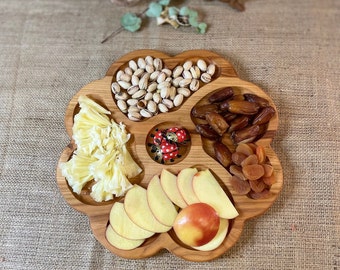 Holzteller mit Unterteilungen, Serviertablett mit Trennwände, Tablett für Snacks, Organizer-Tablett, Holztablett für Diäten, Geschenkidee.