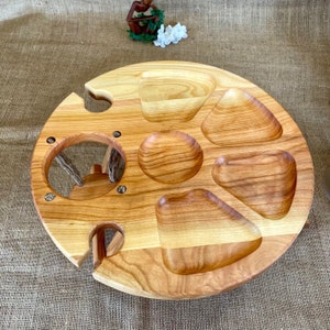 Weintisch Picknicktisch für Zwei aus Holz Klappbar Tragbar Serviertablett Couchbar Strand Wein Käse Geburtstag Hochzeitsgeschenk Camping Bild 9