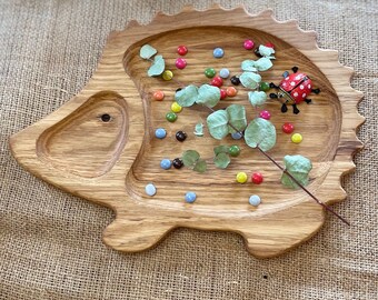 Kinderteller "Igel" aus Eiche, Babyteller, Holztablett, Küchenteller, Serviertablett für Kinder, Servierbrett, Kinder Geschenk, Snacksteller