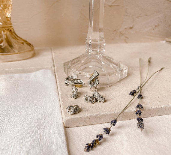 Vintage Dior Petite Silver Interlocking Loop Crys… - image 9