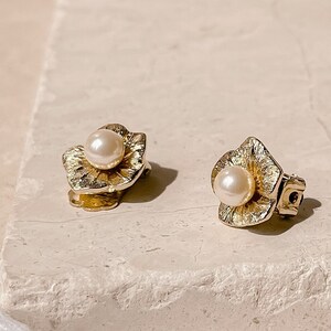 FLORA TIER EARRING GLD PRL