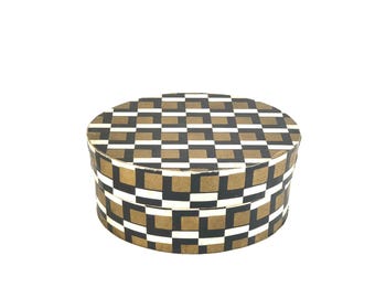 1950-60&#39;s Mid Century STEWO Suisse Swiss Paper & Wood Oval Gift Chocolates Box Jewelry Vintage MCM Rare 1450 Gold Black White Art Deco