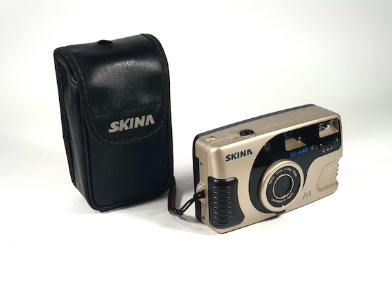 Working SKINA SK-445 DX Gold Japan 35mm Film Point-and-Shoot Camera Vintage w. Strap & Case Flash Fixed Focus Lomography Street Photography