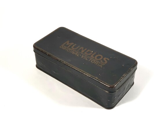 1900's MUNDLOS VICTORIA Sewing Box Tin Machine Attachments Black
