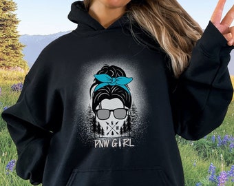 PNW Nature Girl Outdoors Hoodie/Messy Bun with Sunglasses Nature Pullover/Washington Camping Hoodie/Nature Lover Shirt, Oregon Sweatshirt