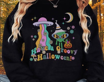 Retro Alien Halloween Party Sweatshirt, Groovy Alien Sweatshirt, Retro Hippie Alien, Trick or Treat Sweater, Groovy Halloween Sweater,
