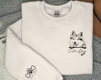 Personalized Dog Mom Sweatshirt, Customized Husky Mom Sweater, Holiday Gift for Dog Lover, Husky Owner Shirt, Dog Grandma Gift