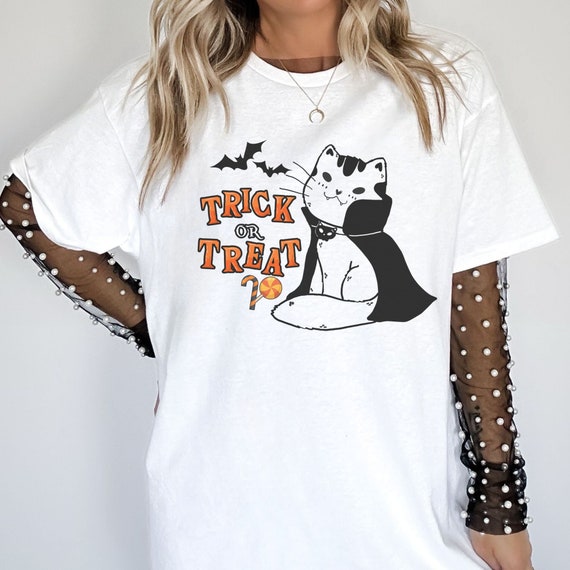 Cute Halloween Cat Shirt, Vampire Cat Tee for Veterinarian, Vet Technician Gift, Cat Lover Tshirt, Kitty Trick or Treat Tee, Vet Staff Gift