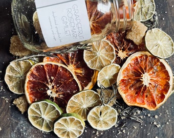 Grapefruit Rosemary Gimlet cocktail infusion