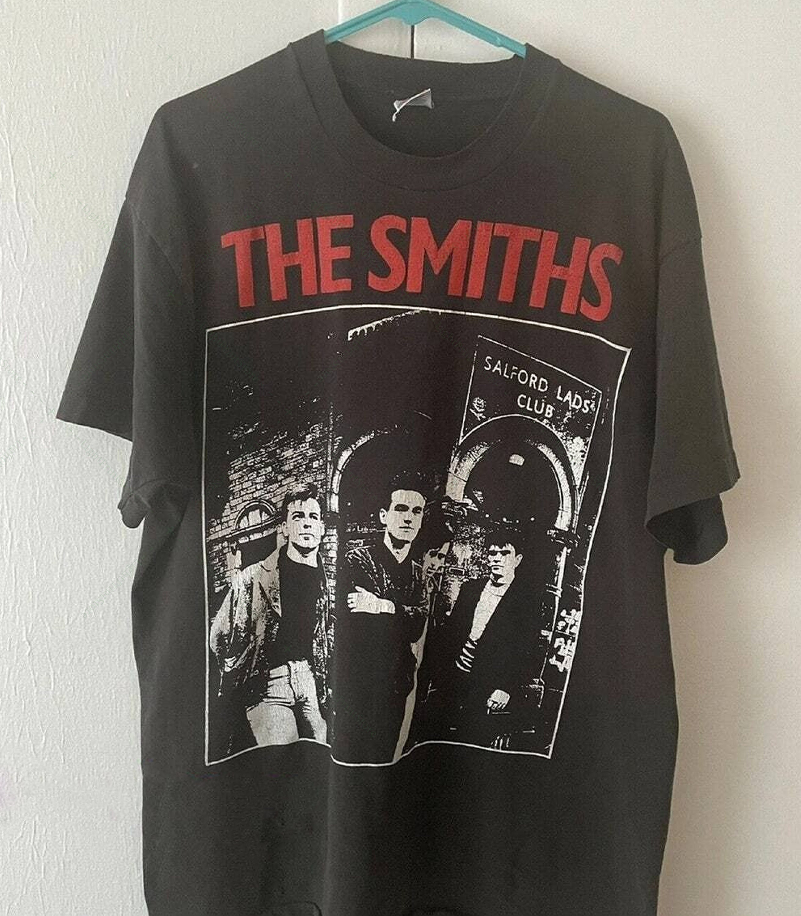 Discover The Smiths T-Shirt, Vintage The Smiths Salford Lads Club album Shirt, Vintage The Smiths 80S tour shirt, The Smiths Rock Band TShirt