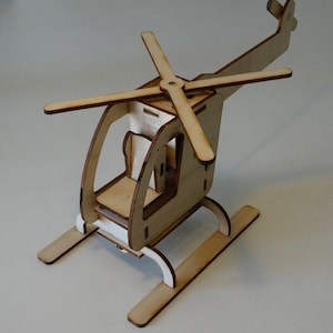 Laser geschnittener motorisierter Hubschrauber 3mm SVG, CDR, DXF Datei