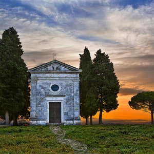 Chapel of the Madonna di Vitaleta at sunrise in Tuscany, Italy