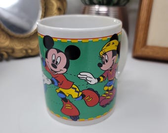 Taza vintage de Minnie y Mickey