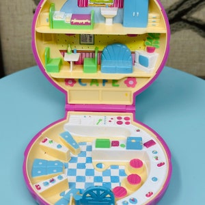 Vintage Polly Pocket Cafe - 1989 - Bluebird Toys - As pictured - No figures