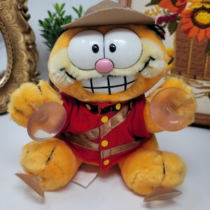Vintage Garfied Mountie Window Suction