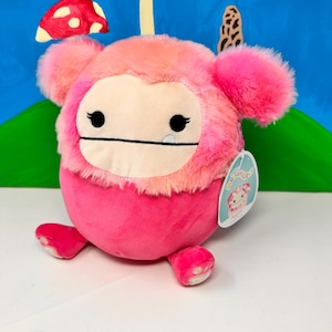 Caparinne Bigfoot Squishmallow Pink 8 inches