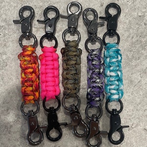 Prong collar safety clip