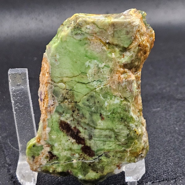 Chrysoprase from Madagascar, Lapidary Slab, natural stone for cabbing, not polished