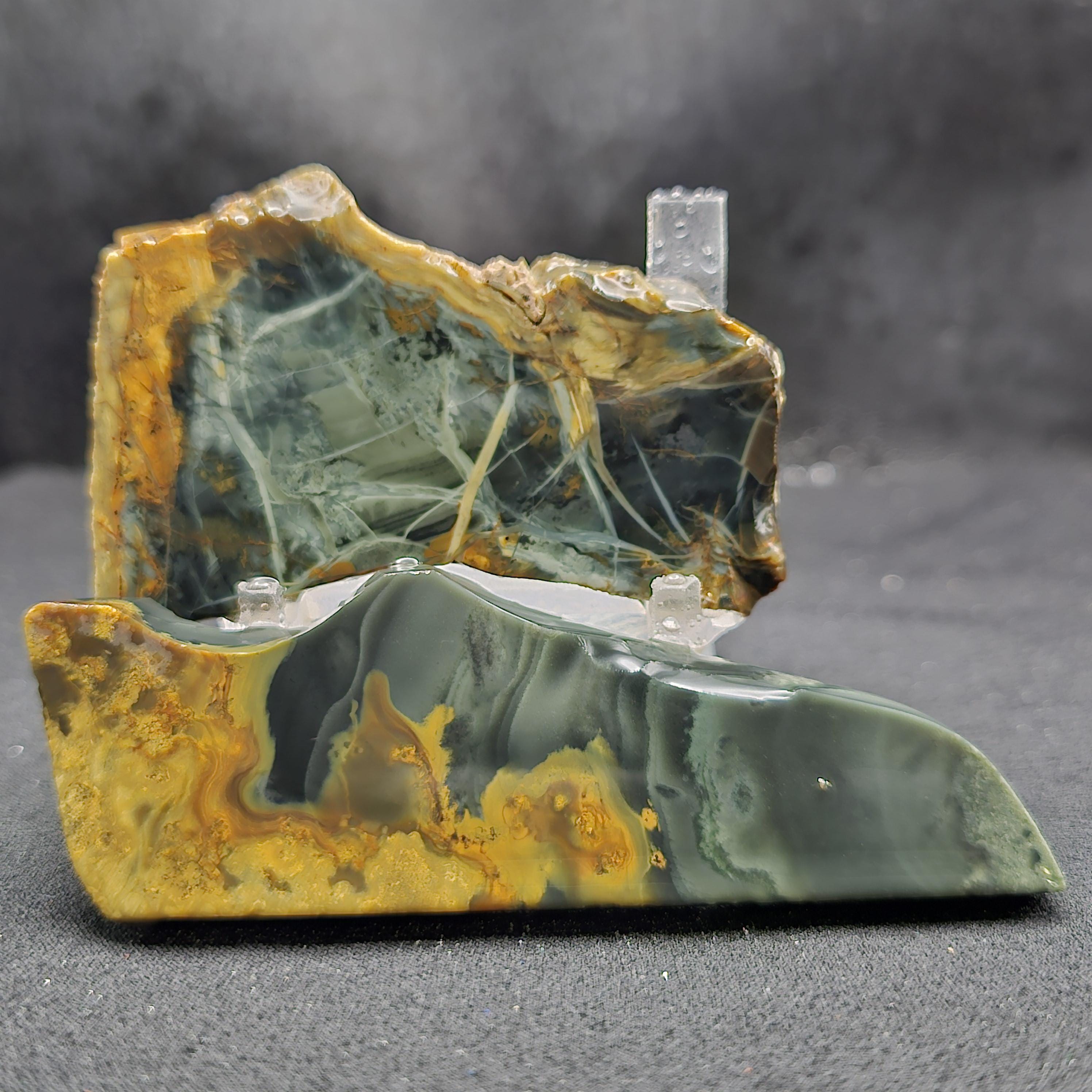 Morrisonite Jasper from Oregon, Lapidary Slab, natural stone for cabbing, not polished