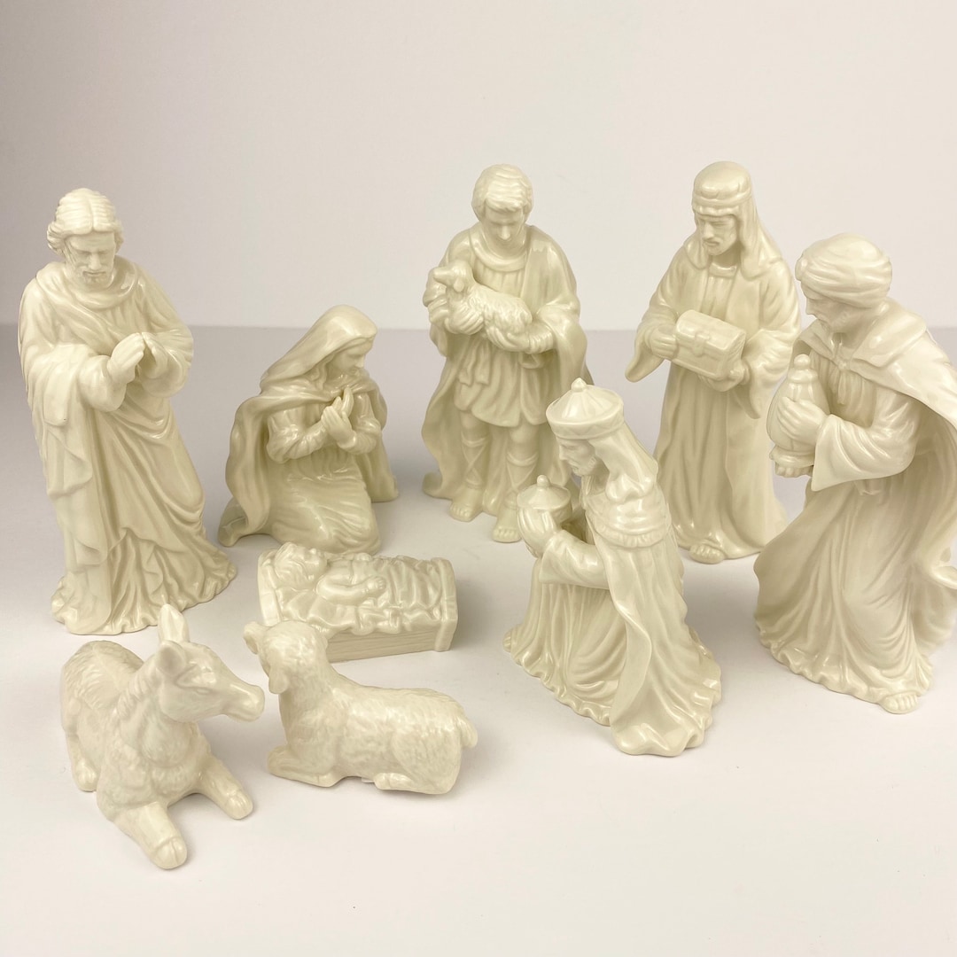 Mikasa Porcelain Nativity Set, White Glossy, Nine Piece in Box