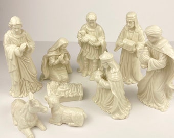 Mikasa porcelain Nativity set, white glossy, nine piece in box, Christmas holiday festive decor