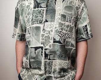 Chemise boutonnée en soie Uniqlo vintage des années 90 pour hommes, femmes / chemise de travail abstraite à manches courtes