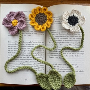 Crochet Flower Bookmarks, Crochet Bookmarks, Sunflower Bookmark, Disney Bookmark, Flower Book Mark, Gift for Book Lovers