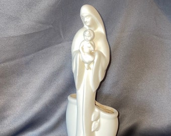 Royal Haeger Mother Mary and Baby Planter