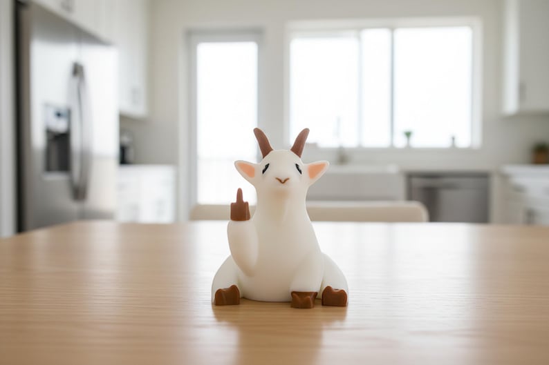 Beeldje middelvinger geit, grappig geit cadeau, onbeleefd boerderijdier bureaudecor, 3D-geprint cadeau cadeau afbeelding 4