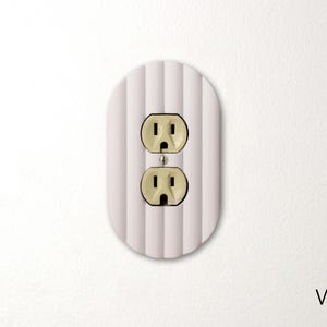 Ruffle Oval Plug Outlet Cover Plate, Duplex Power Outlet