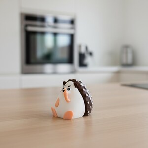 Hedgehog Middle Finger Figurine, Funny Hedgehog Gift, Mini Desk Decor, 3D Printed Gag Gift image 4