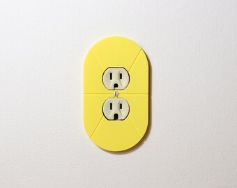 Sleek Simple Diagonal Line Plug Outlet Cover Plate