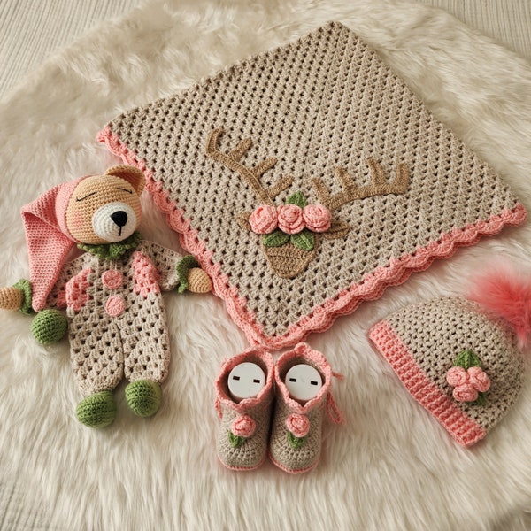 Ensemble de couvertures personnalisées pour bébés avec animaux. Broderie florale 3D exquise pour une touche d'élégance. Couverture pour bébé au crochet faite main.