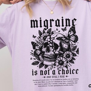 La migraña no es una elección y aun así me levanto (Camiseta) / Camiseta de concienciación sobre la migraña / Camiseta para migraña hemipléjica, migraña ocular, migraña vestibular